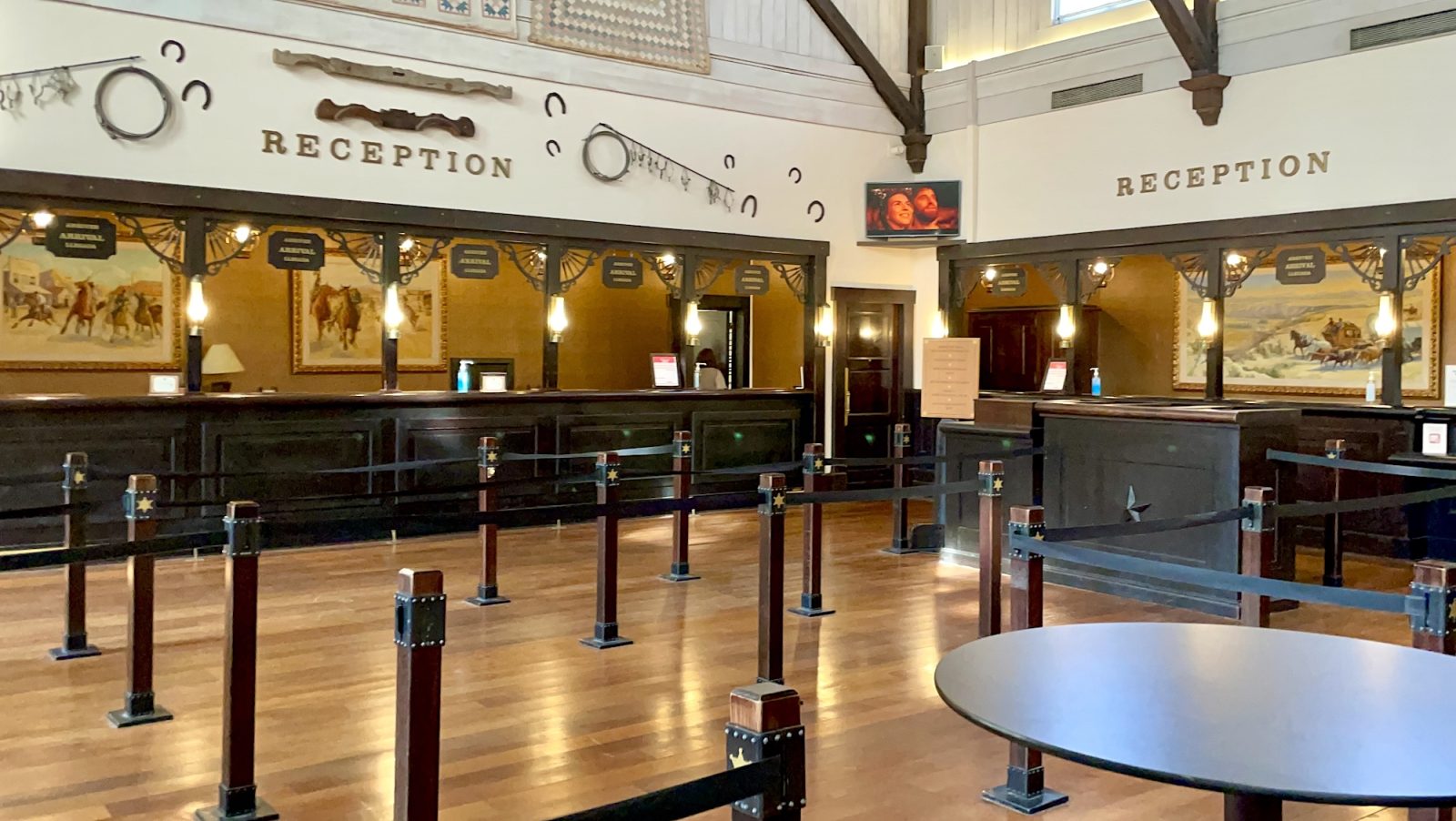 Accueil hotel cheyenne disneyland paris