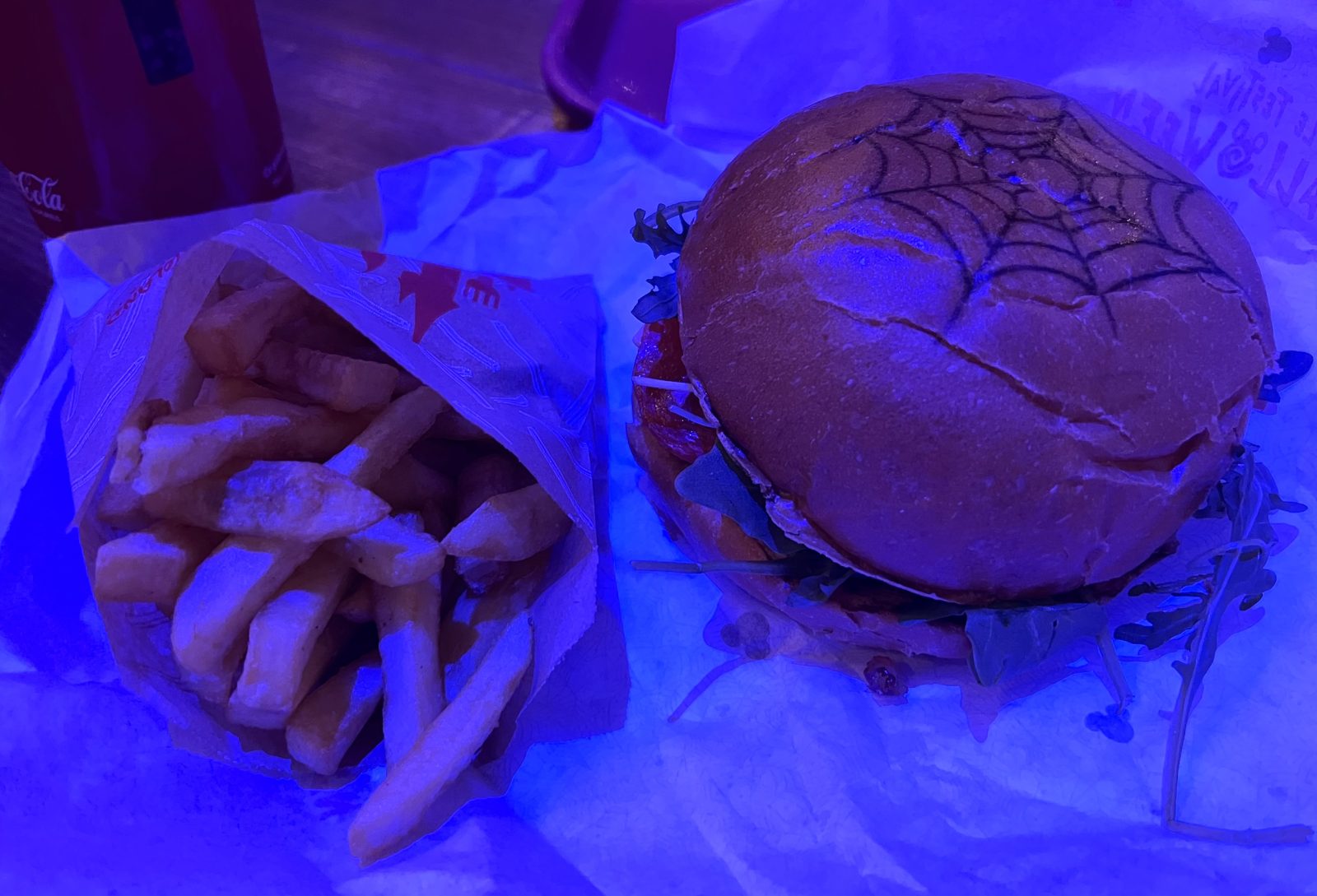 Nourriture haloween disneyland burger